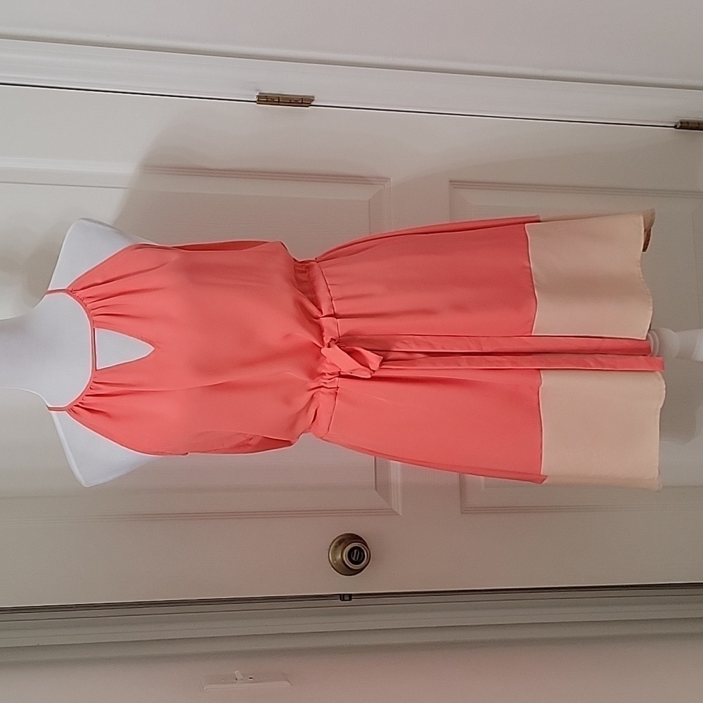 Bar Iii Size M Salmon / Light Tan Halter Dress. Lined, Drawstring Tie Waist. Euc